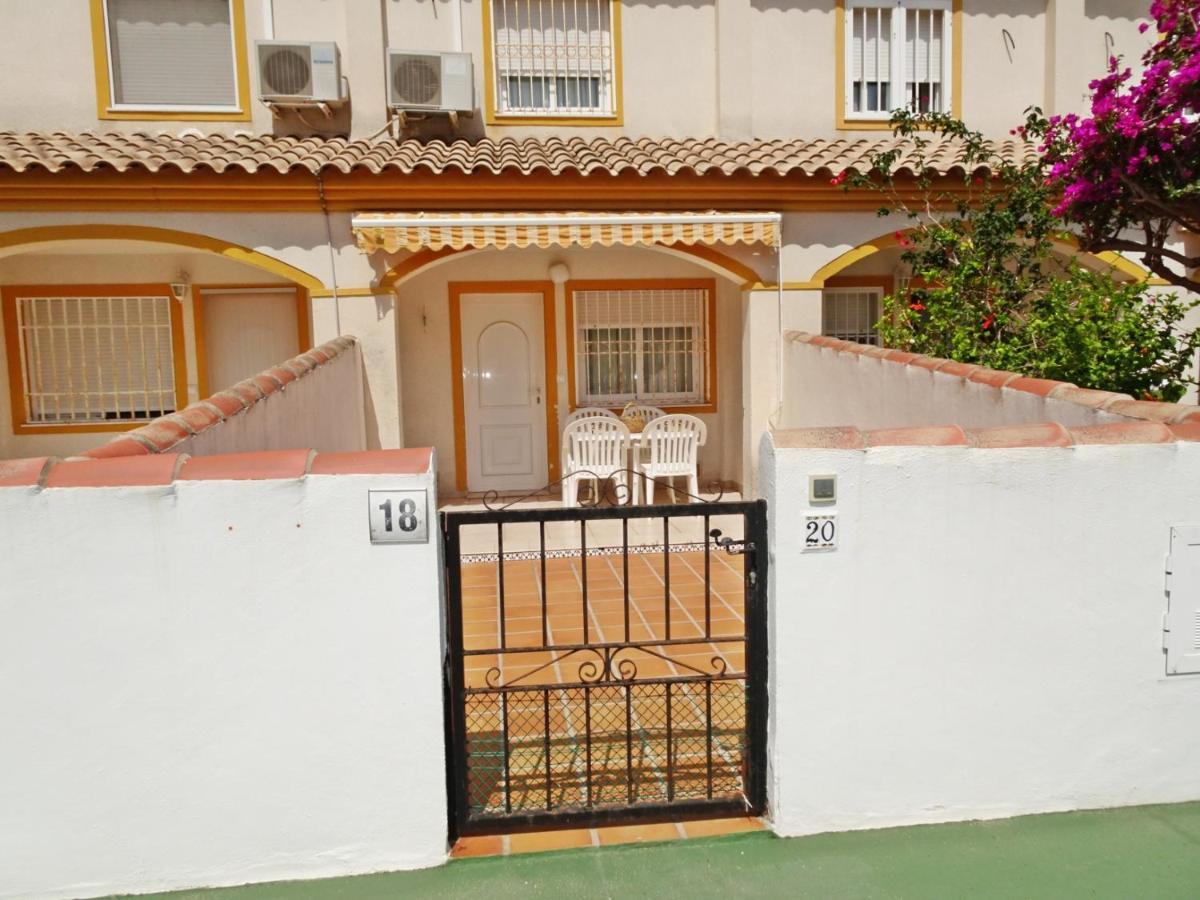 La Playa Oliva - Casa 20 Alquiler Solo Familias Apartment ภายนอก รูปภาพ